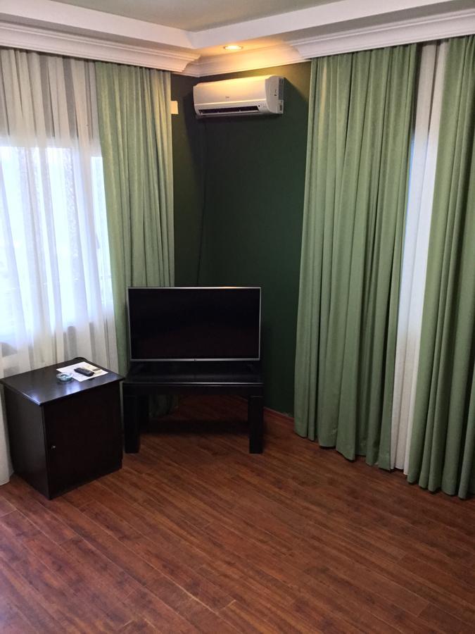 Sunny Land Hotel Tsjakvi Eksteriør bilde